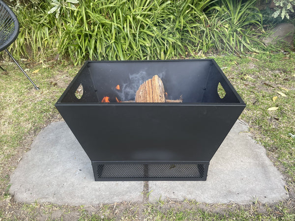 Greenlife Modern Fire Pit with Mesh Base Surround - Black