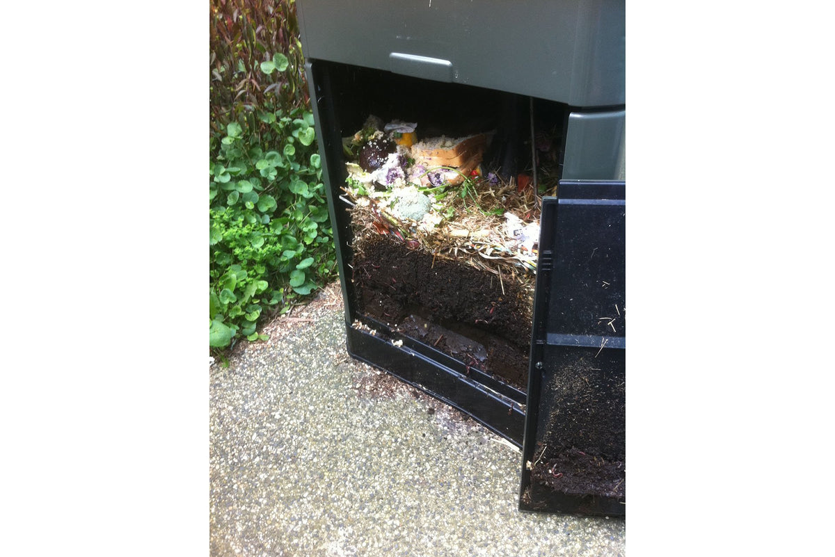 Maze 200L Aerobin Organic Compost Bin with Base - Green