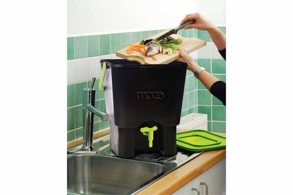 Maze 18L Bokashi Indoor Compost Bin Kit with Tap and Bokashi Liquid