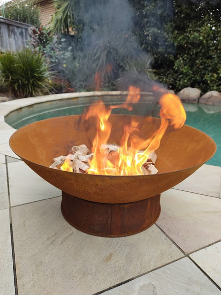 Greenlife Cast Iron 60cm Deep Dish Bowl Fire Pit - Rust Patina