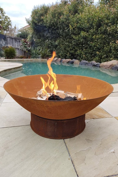 Greenlife Cast Iron 60cm Deep Dish Bowl Fire Pit - Rust Patina