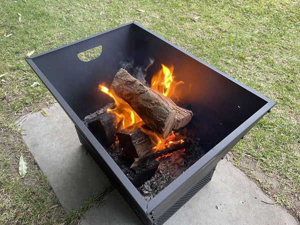 Greenlife Modern Fire Pit with Mesh Base Surround - Black