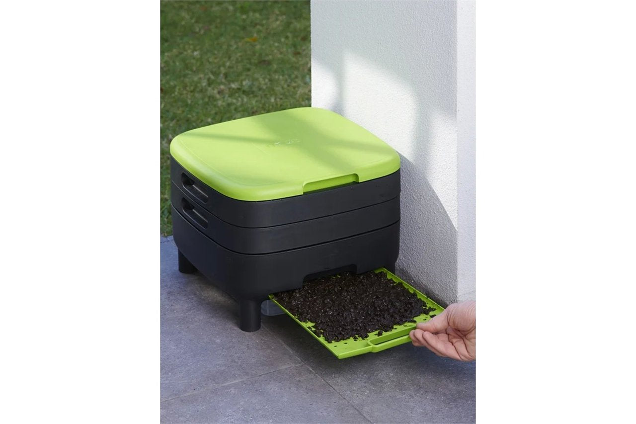 Maze Compact Worm Farm - Australian Made + 3 Tier Shelf Storage Unit ...