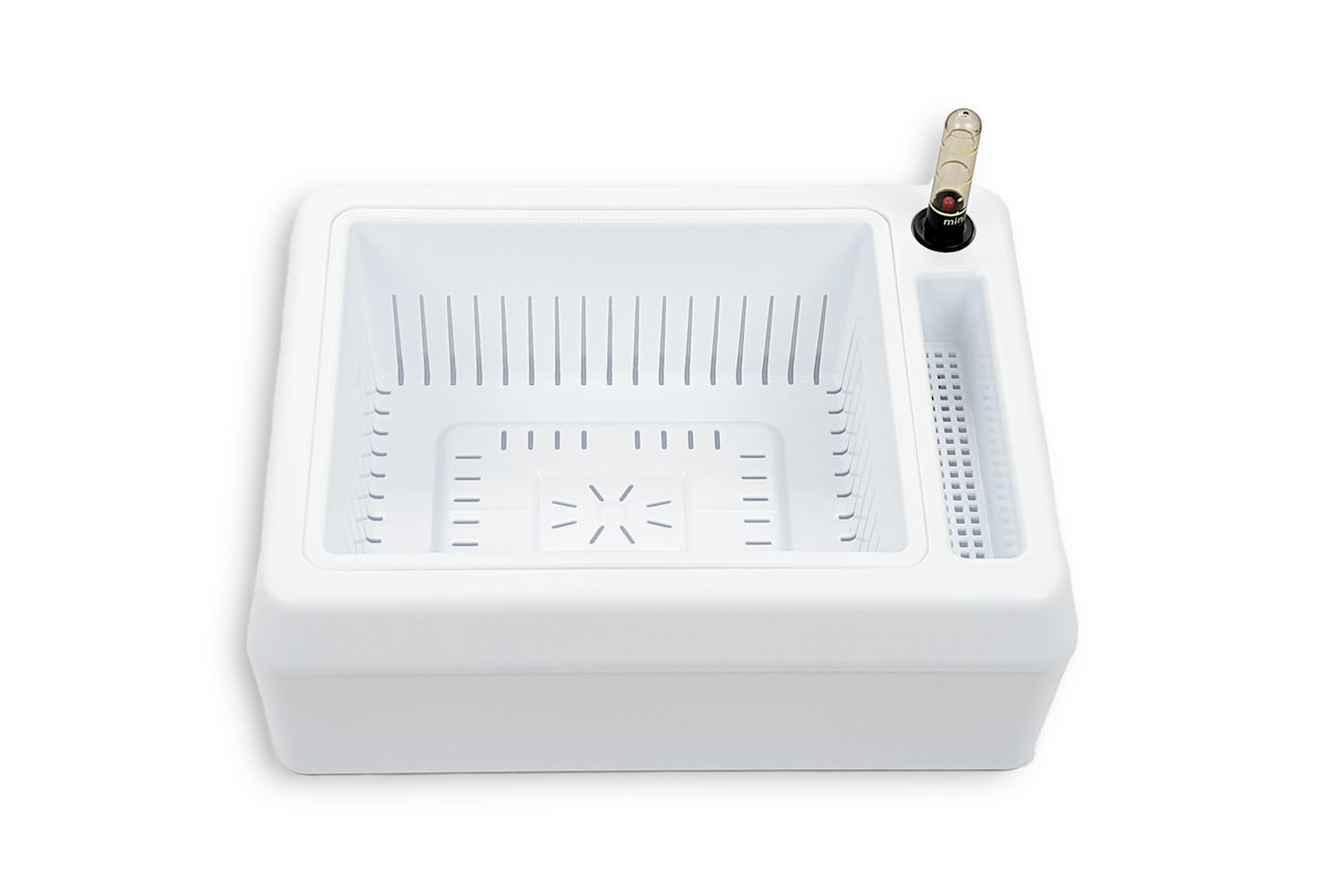 Greenlife Self-watering Benchtop Herb Planter with Water Level Indicator