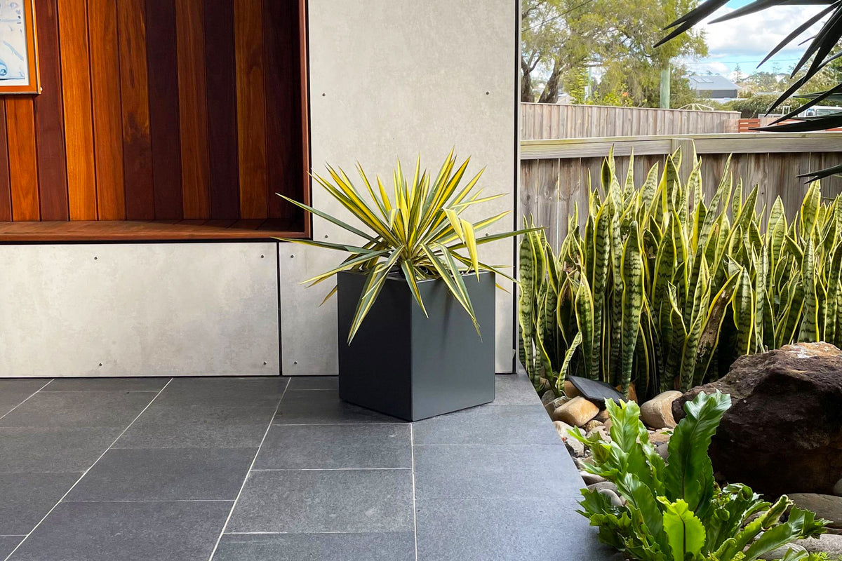 Greenlife Metal Designer Planter Box with Base 340 x 340 x 400mm Charcoal