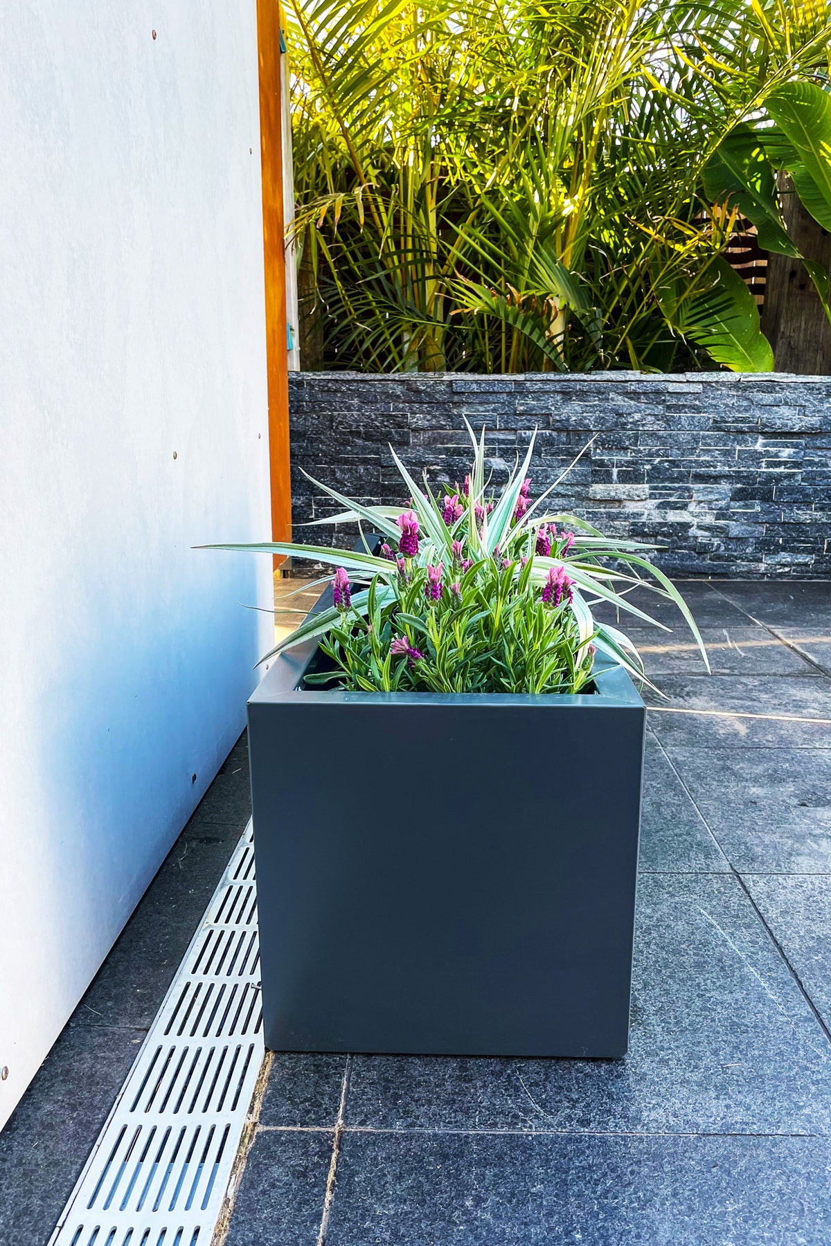 Greenlife Metal Designer Planter Box with Base 900 x 300 x 300mm Charcoal