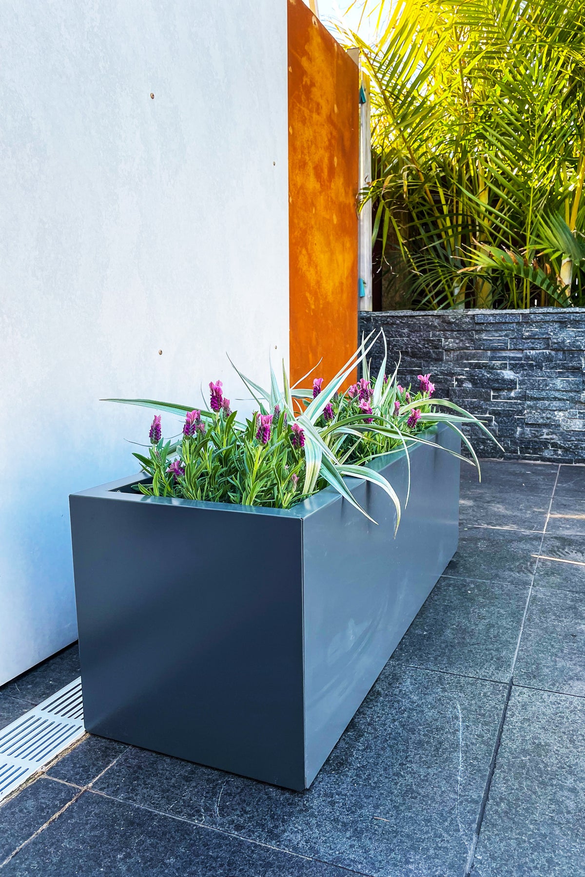 Greenlife Metal Designer Planter Box with Base 900 x 300 x 300mm Charcoal