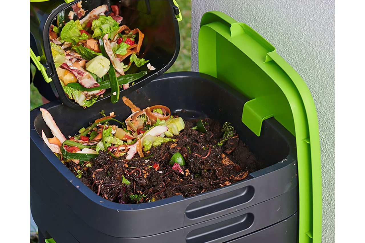 Maze Compact Worm Farm - Australian Made + 3 Tier Shelf Storage Unit ...